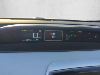 2017 Toyota Prius Three (GS)