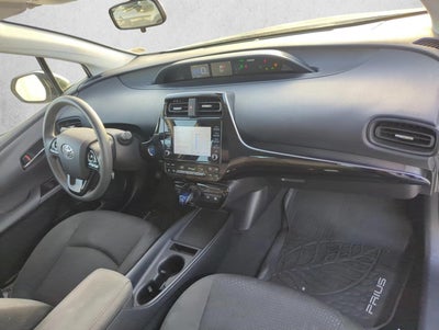 2020 Toyota Prius LE (Natl)