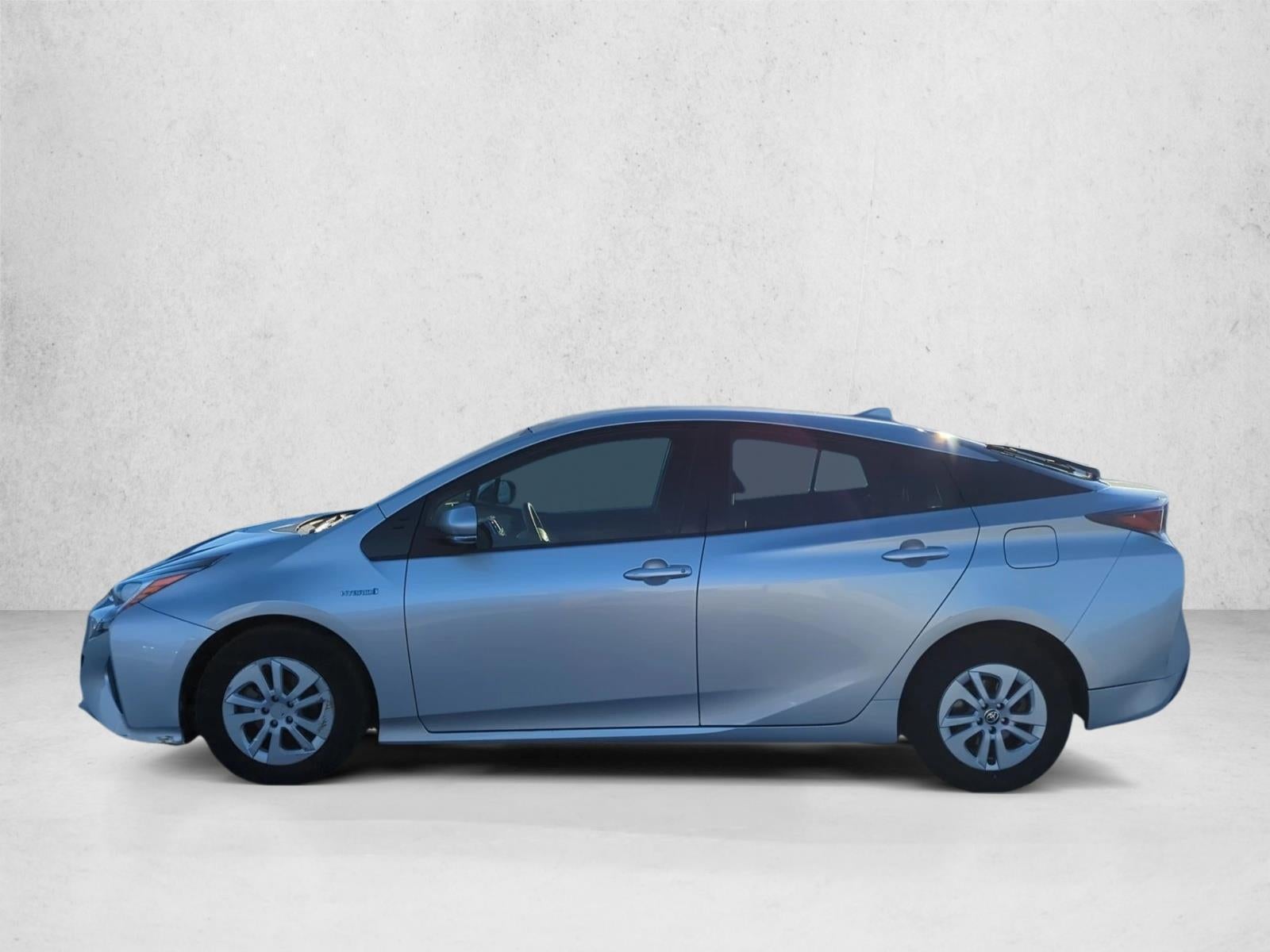 2017 Toyota Prius Two (SE)