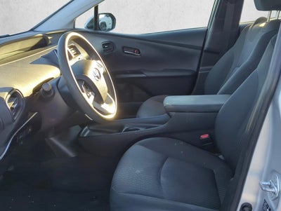 2017 Toyota Prius Two (SE)