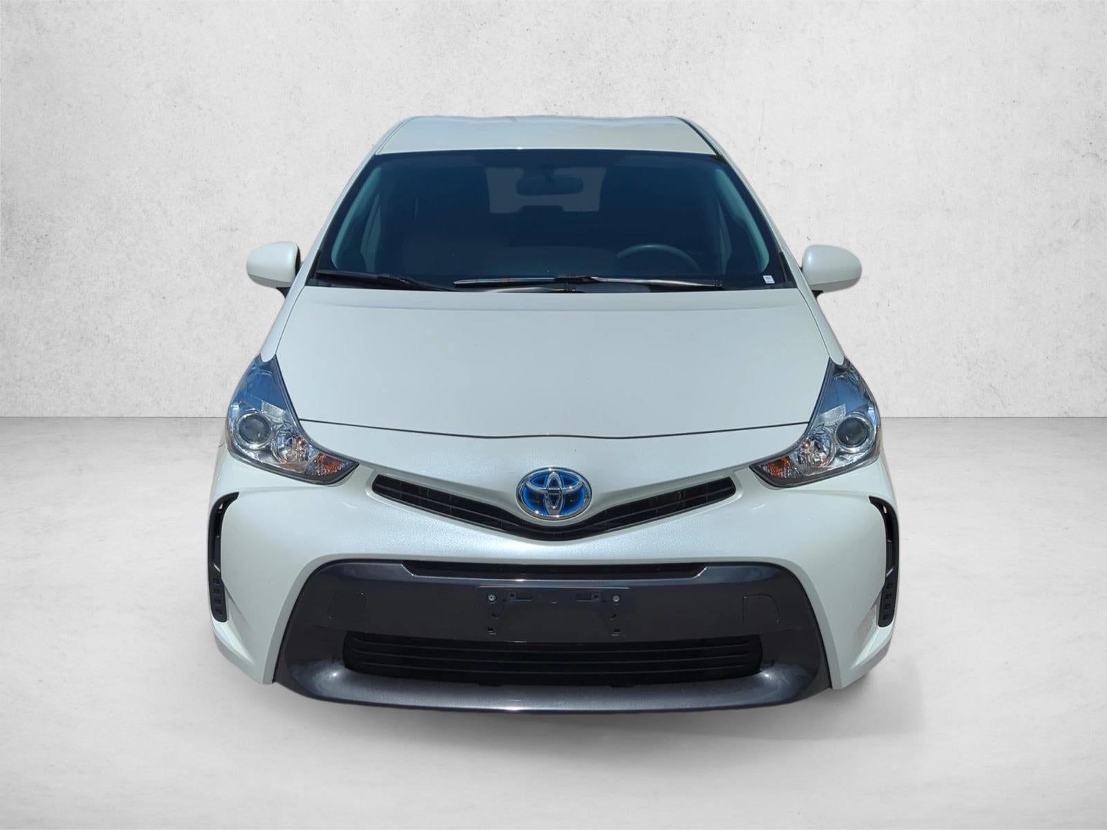 2017 Toyota Prius v Two (Natl)