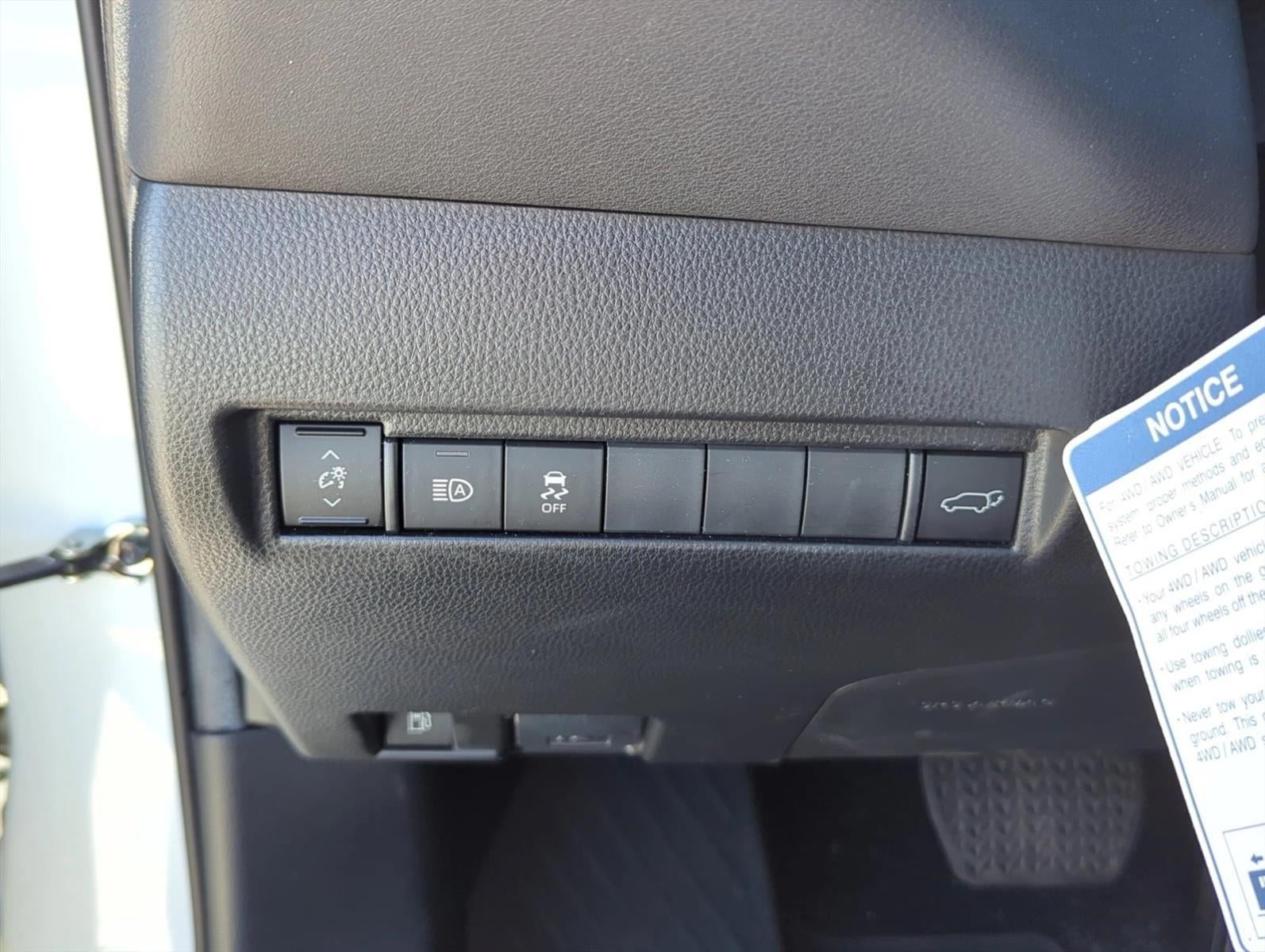 2022 Toyota Venza XLE AWD (SE)