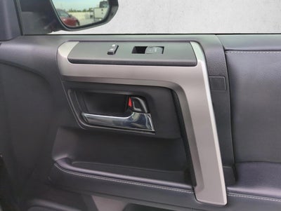 2022 Toyota 4Runner SR5 2WD (Natl)