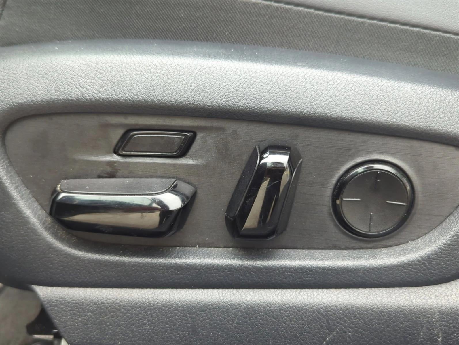 2019 Lexus ES 300h Luxury FWD