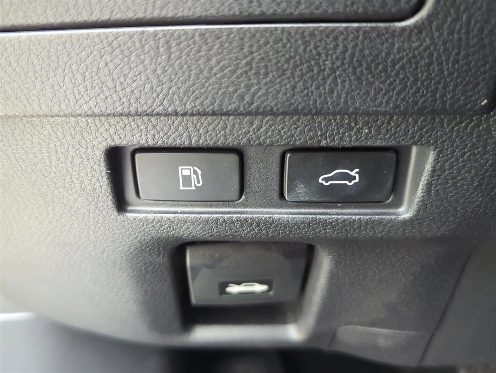 2019 Lexus ES 300h Luxury FWD