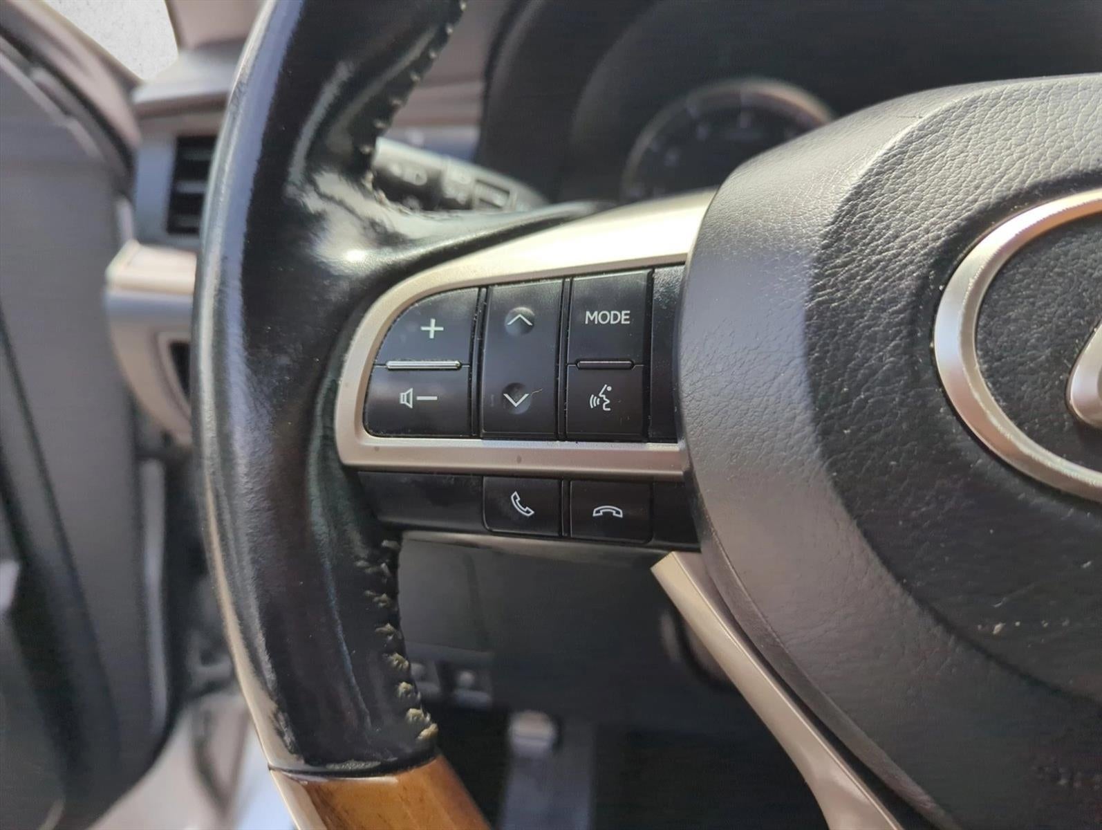 2016 Lexus ES 350 4dr Sdn