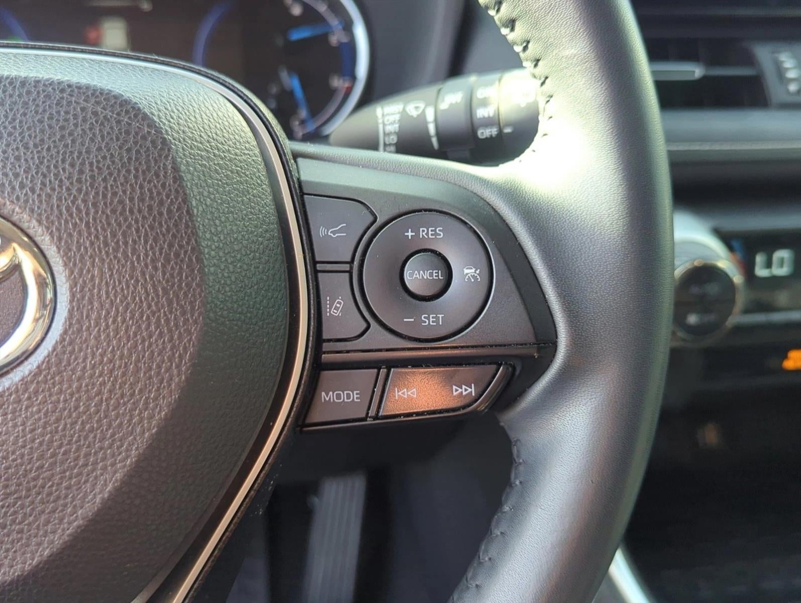 2024 Toyota RAV4 Hybrid XLE Premium AWD (Natl)