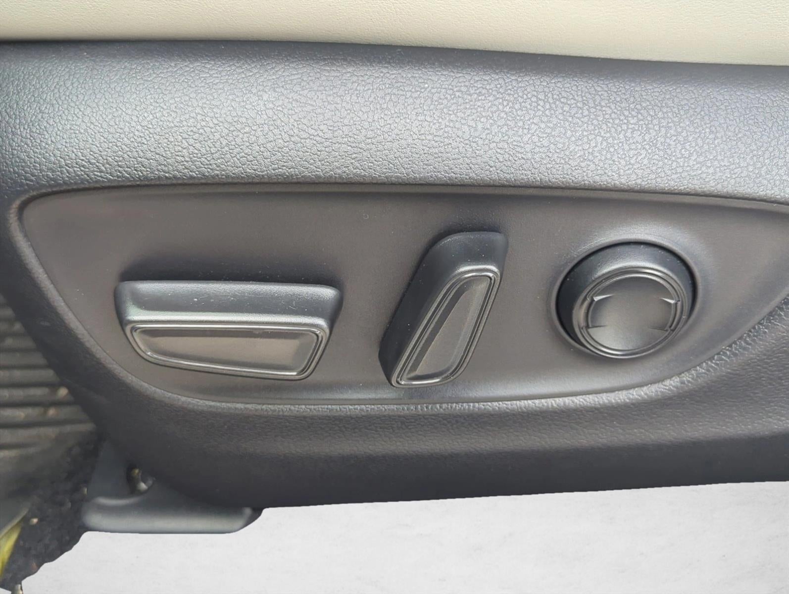 2023 Toyota RAV4 Hybrid XLE Premium AWD (Natl)