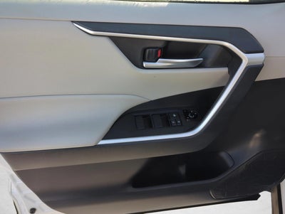 2019 Toyota RAV4 XLE AWD (Natl)
