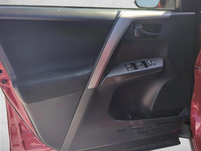 2017 Toyota RAV4 LE FWD (GS)