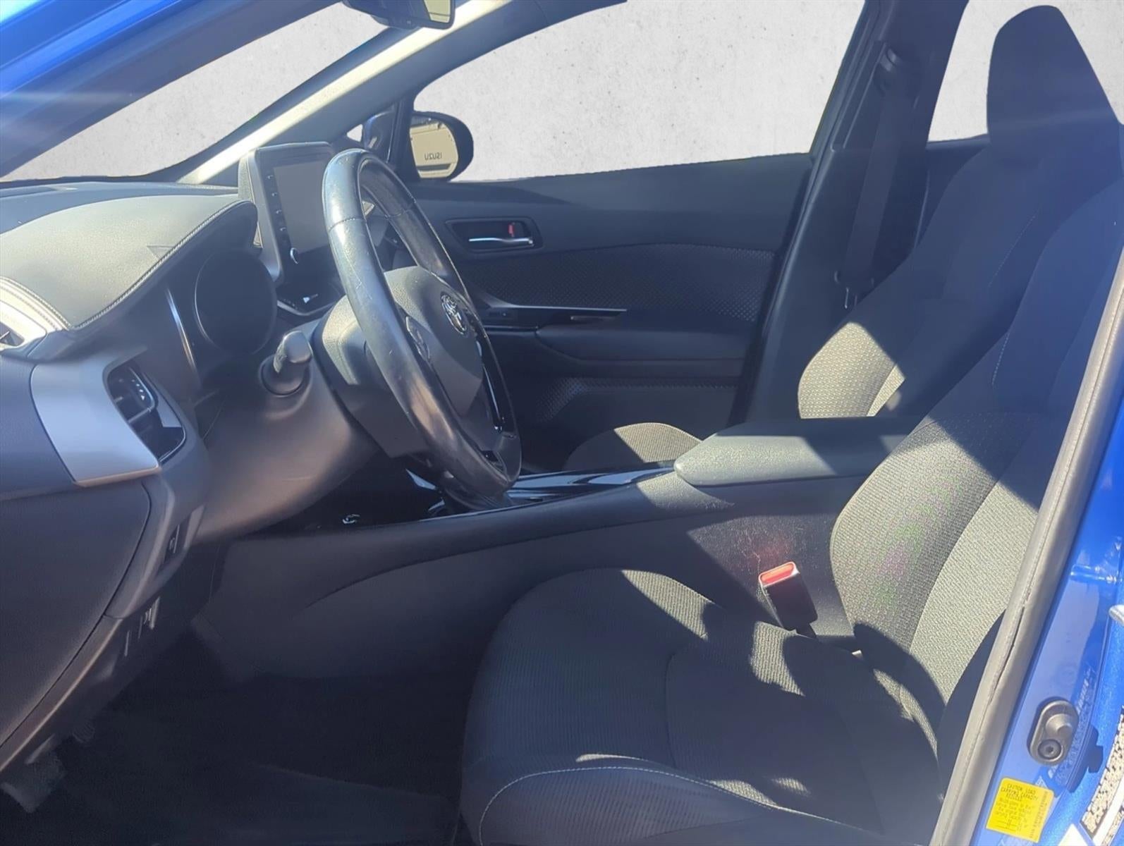 2019 Toyota C-HR XLE FWD (Natl)