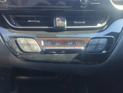 2019 Toyota C-HR XLE FWD (Natl)