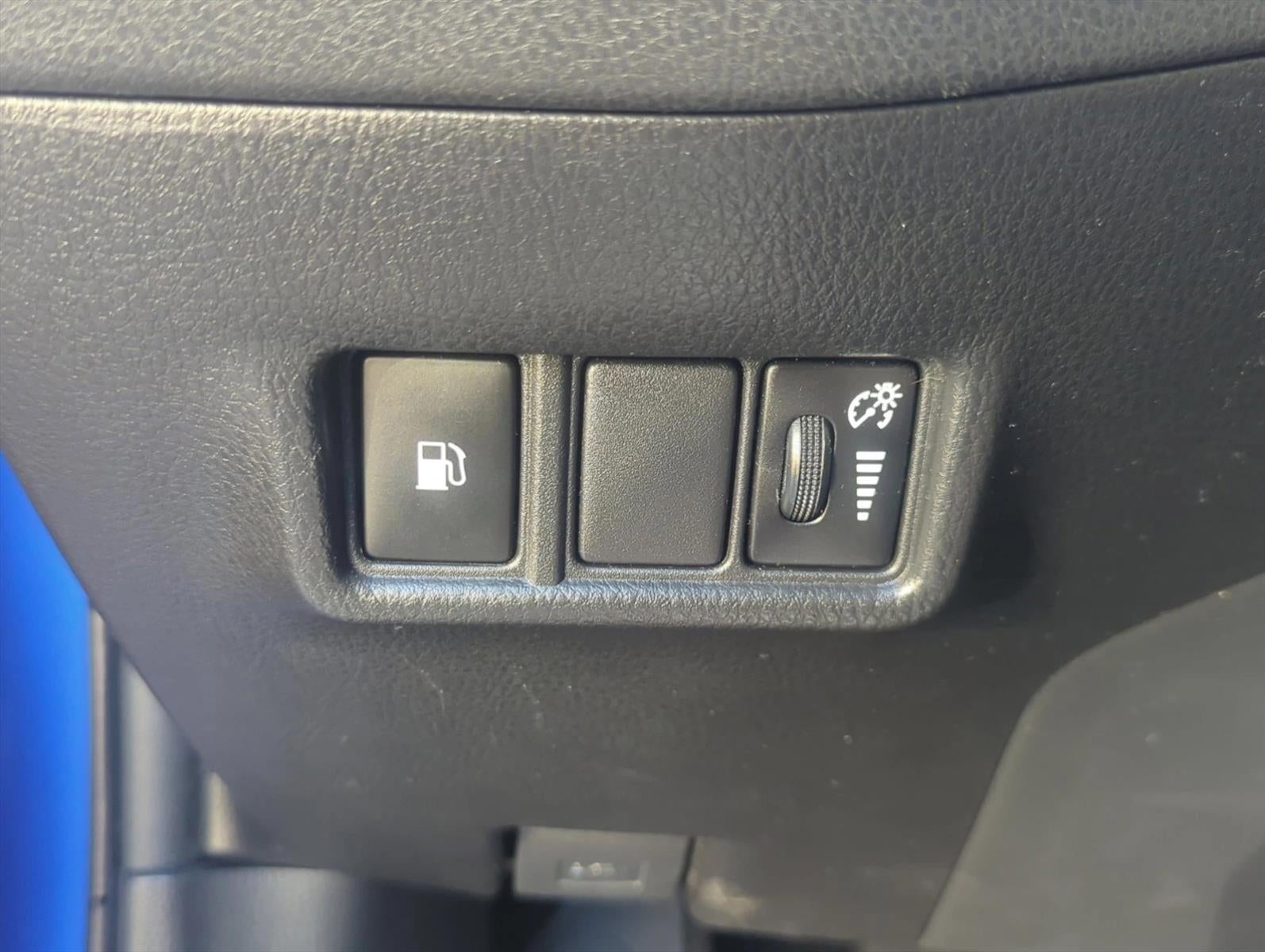 2019 Toyota C-HR XLE FWD (Natl)