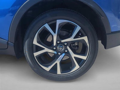 2019 Toyota C-HR XLE FWD (Natl)