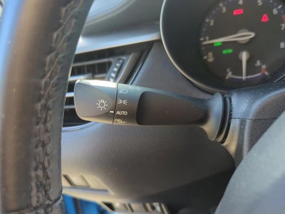 2019 Toyota C-HR XLE FWD (Natl)