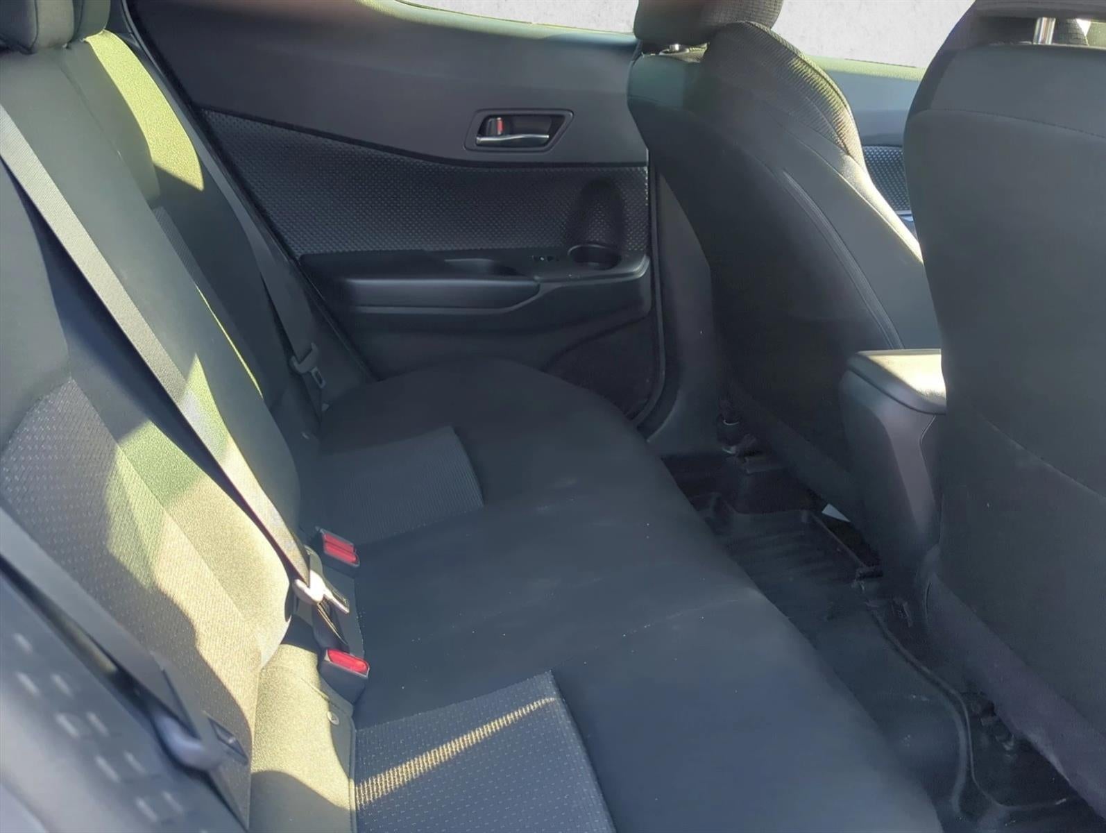 2019 Toyota C-HR XLE FWD (Natl)