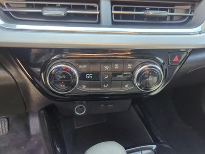2024 Chevrolet Trax FWD 4dr LT