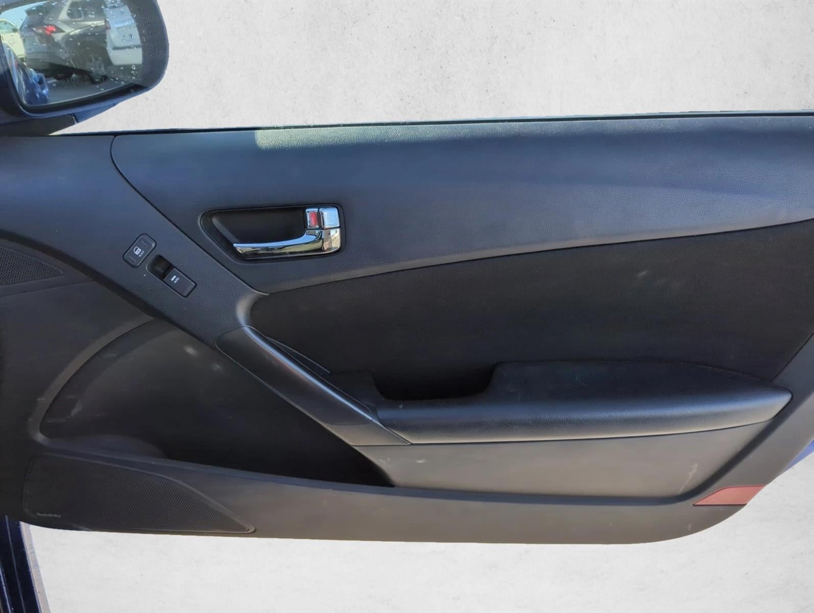 2011 Hyundai GENESIS Coupe 2dr 2.0T Auto Premium