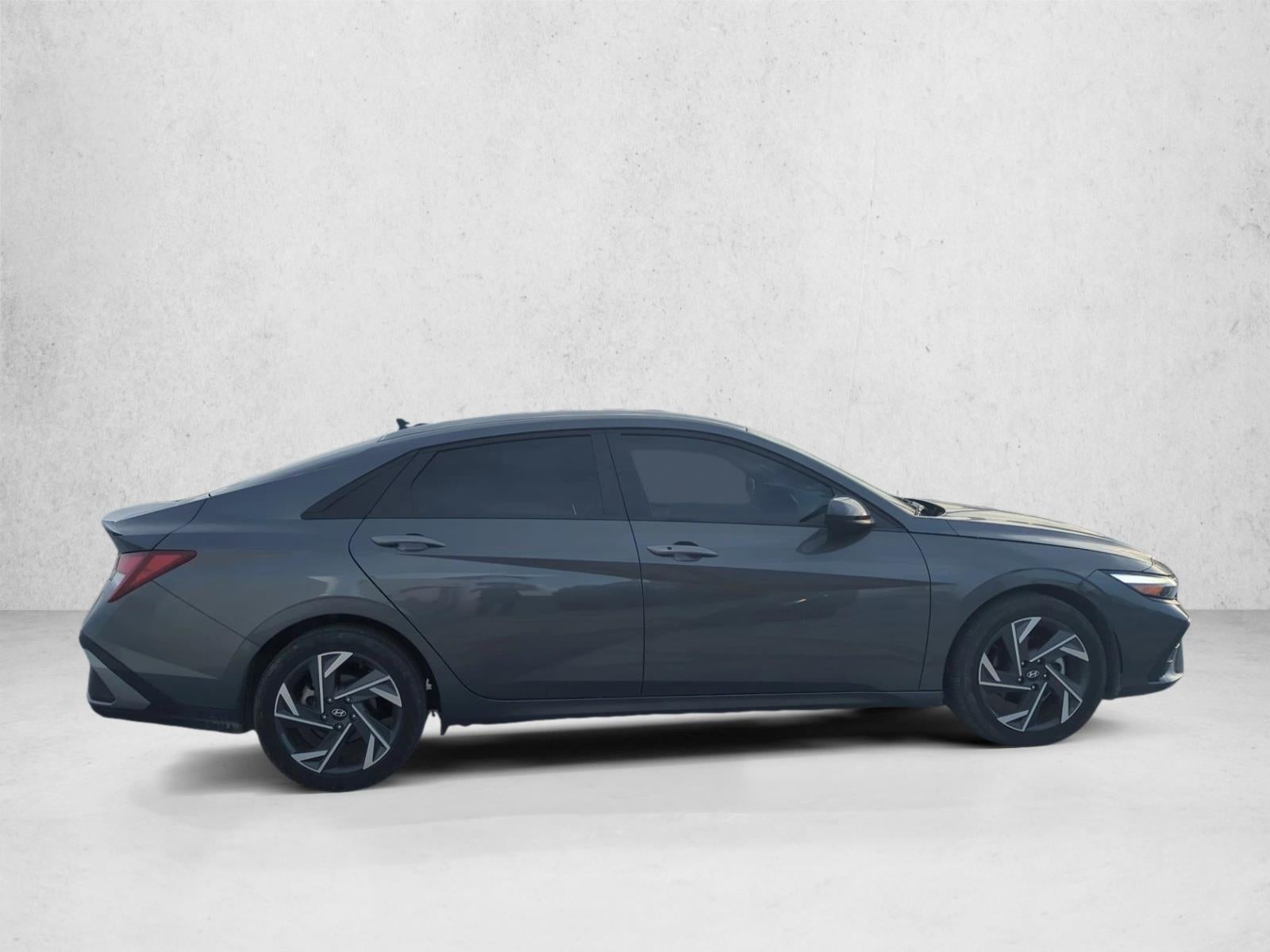 2025 Hyundai ELANTRA SEL Sport IVT