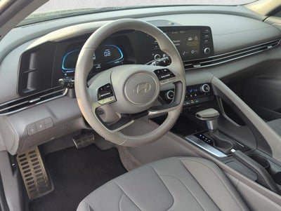 2025 Hyundai ELANTRA SEL Sport IVT