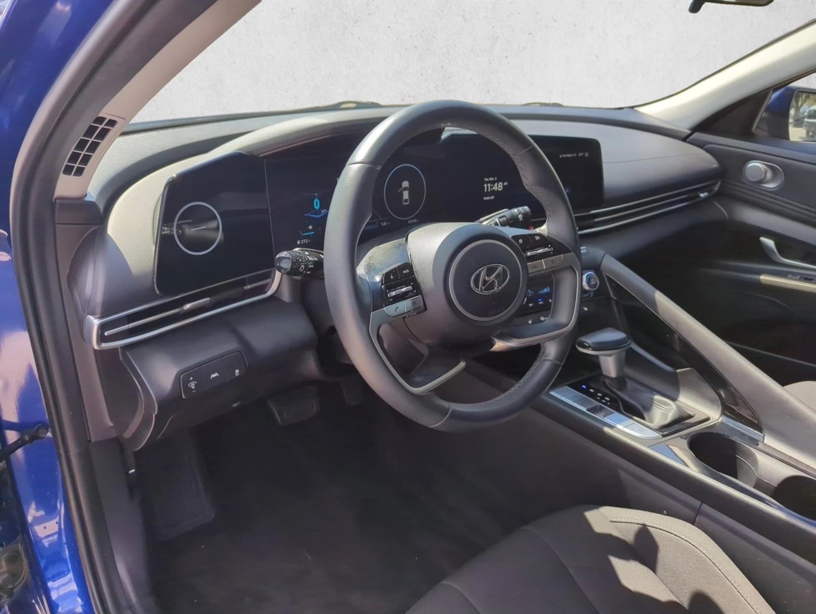 2023 Hyundai ELANTRA SEL IVT