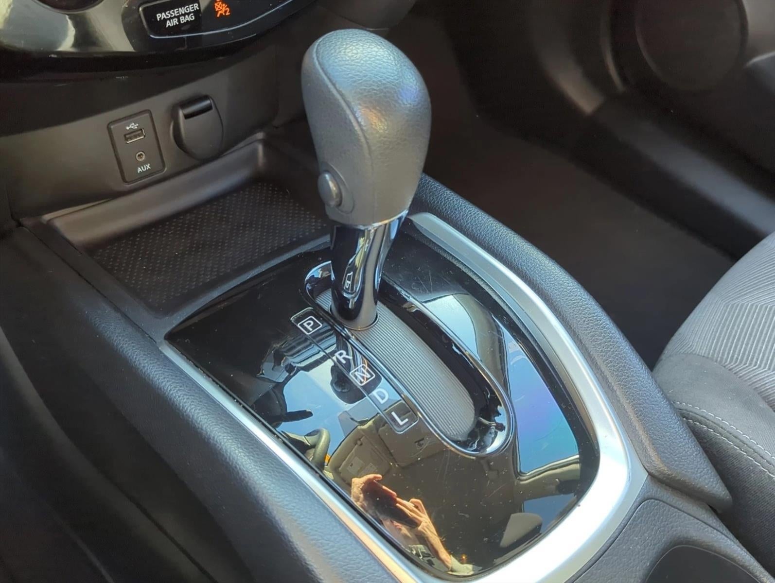 2016 Nissan Rogue FWD 4dr SV