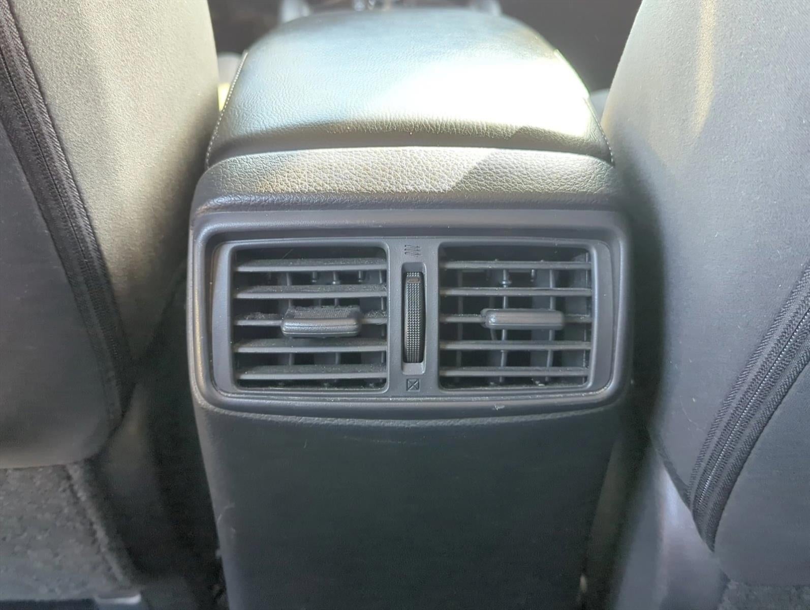 2016 Nissan Rogue FWD 4dr SV