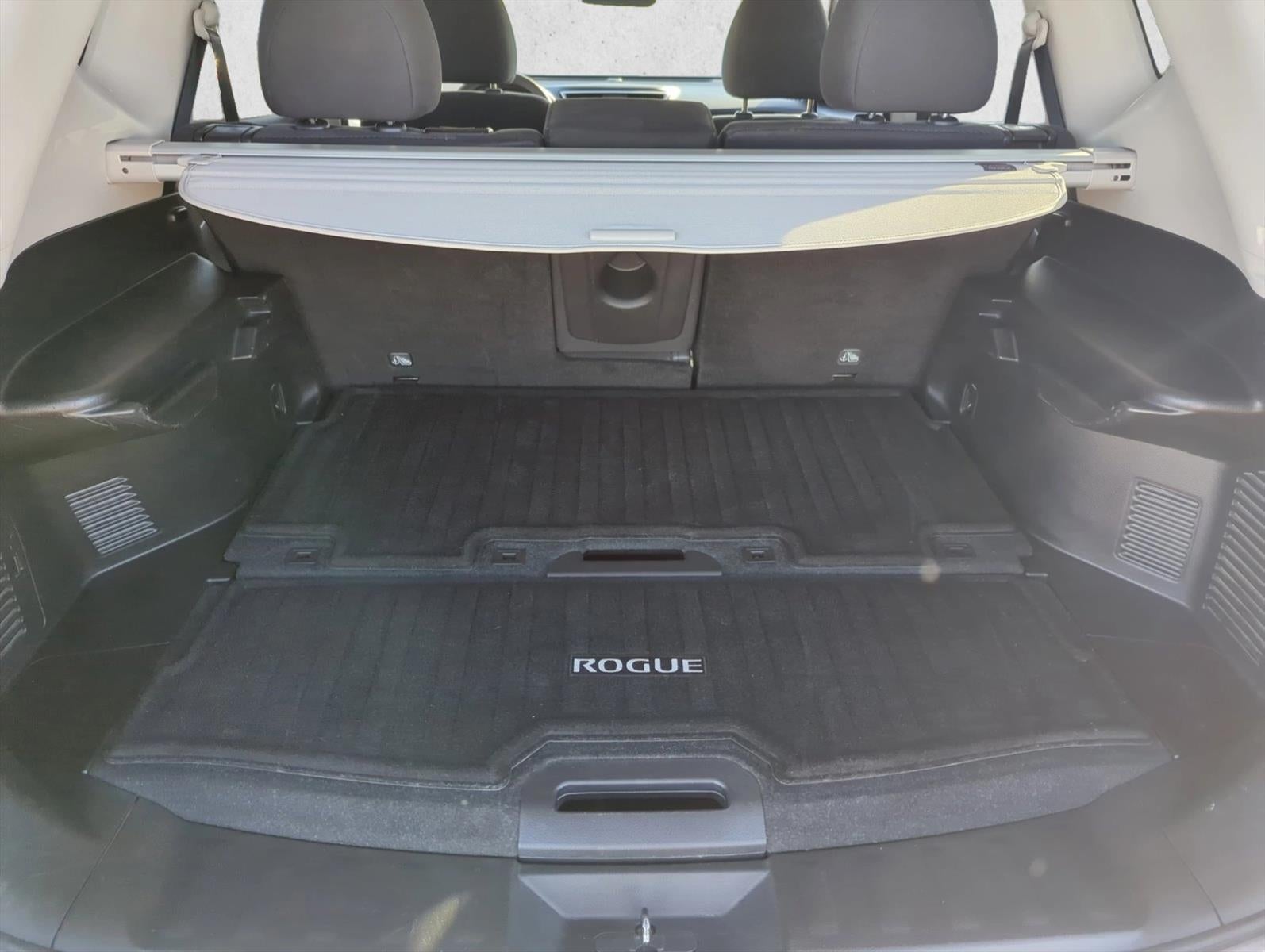 2016 Nissan Rogue FWD 4dr SV