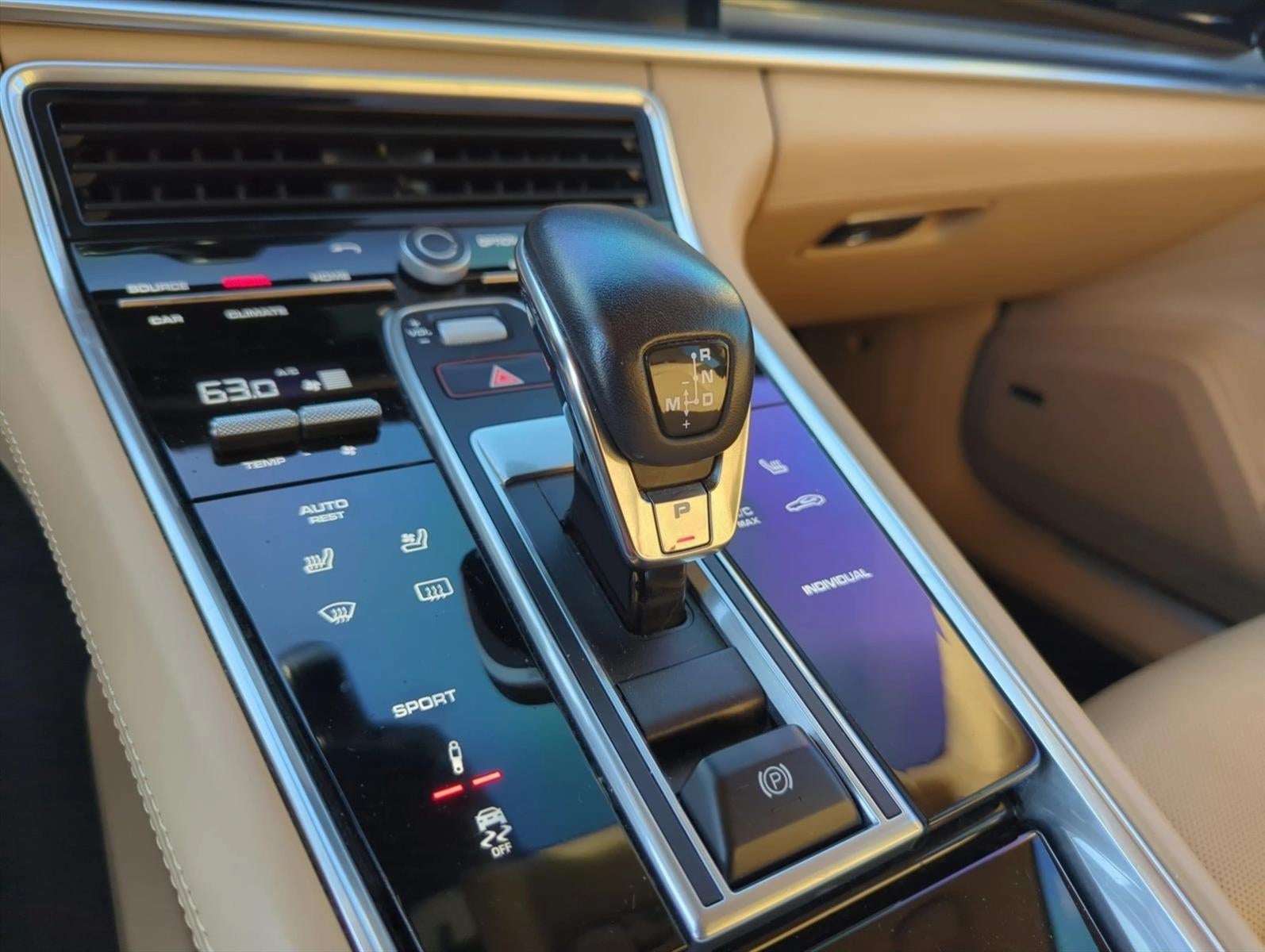 2018 Porsche Panamera 4 AWD