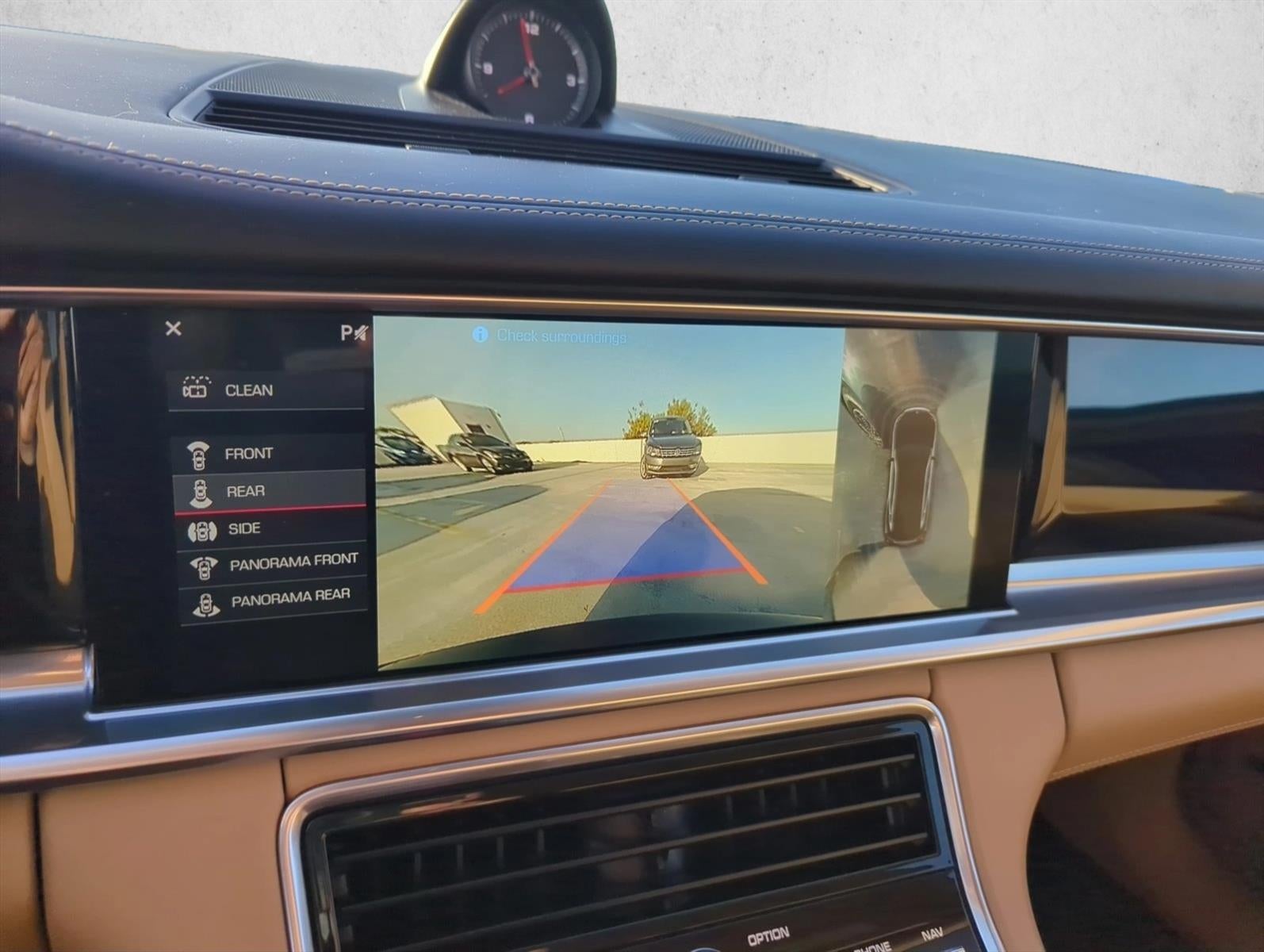 2018 Porsche Panamera 4 AWD