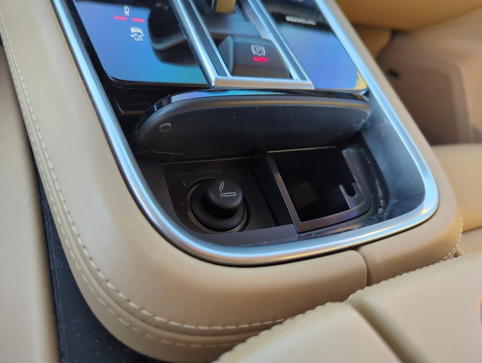 2018 Porsche Panamera 4 AWD