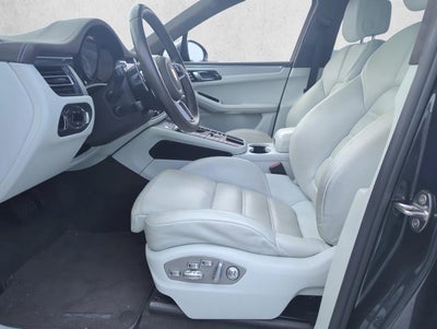 2020 Porsche Macan Turbo AWD