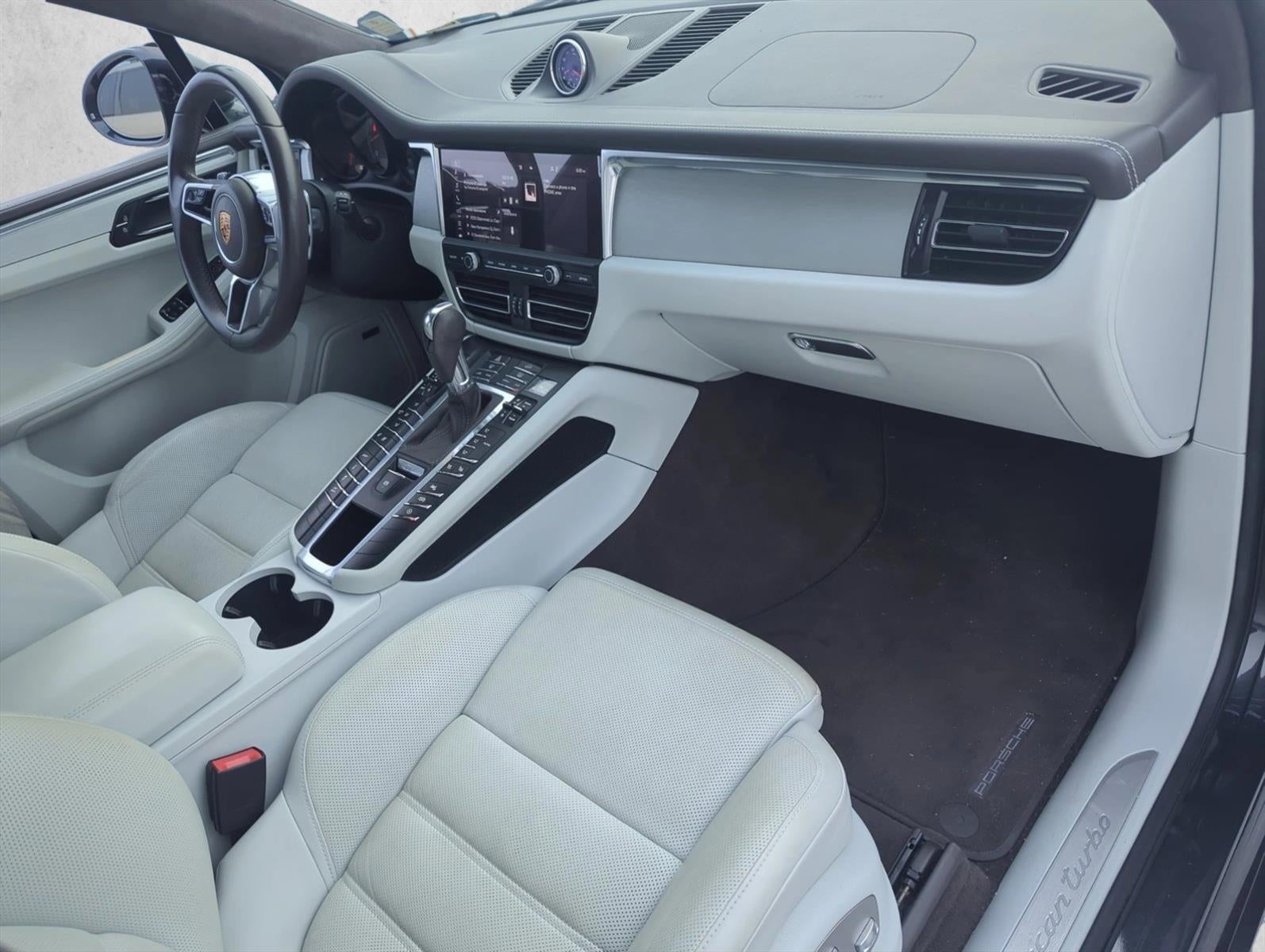 2020 Porsche Macan Turbo AWD