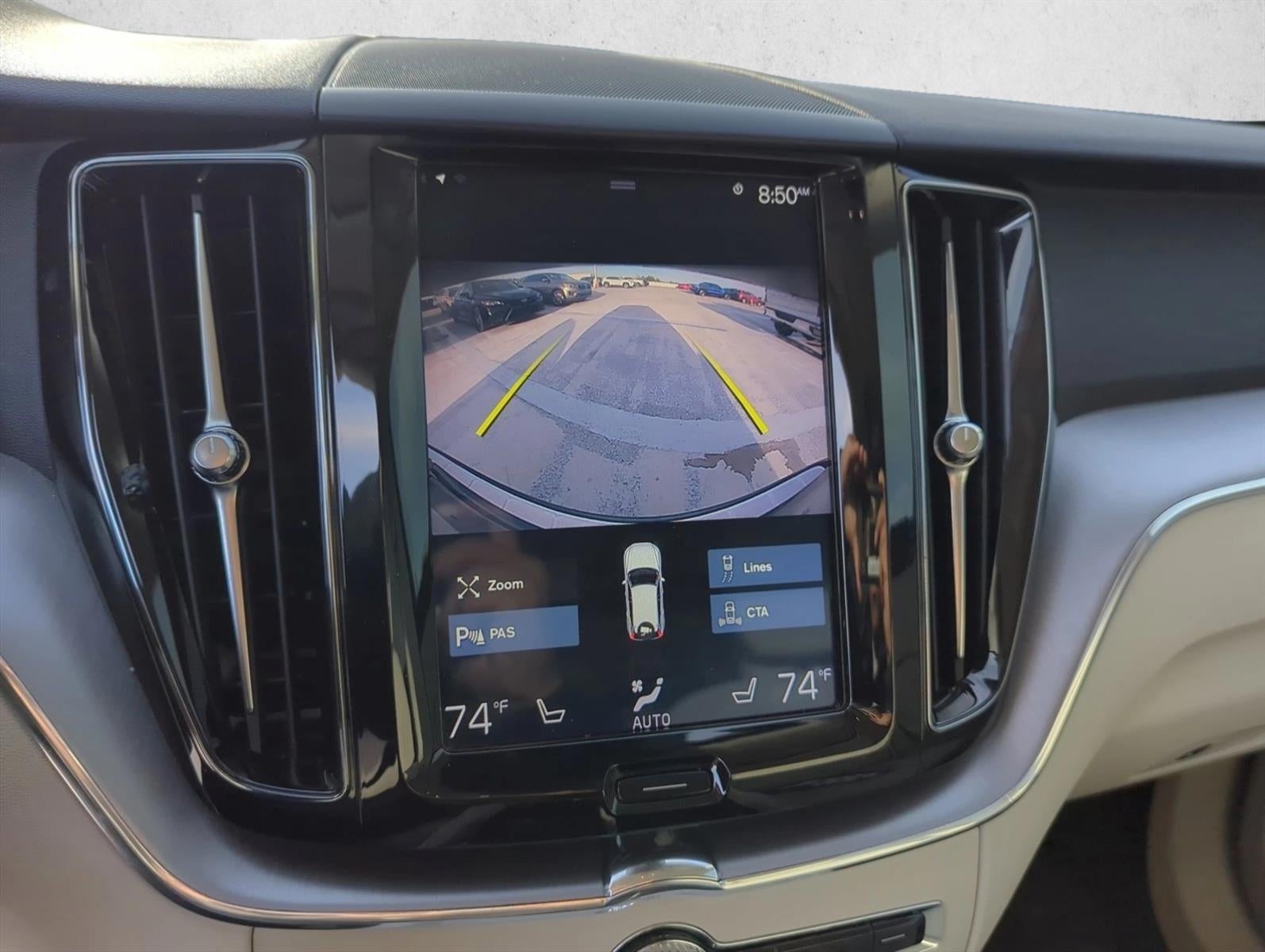 2020 Volvo XC60 T5 FWD Momentum