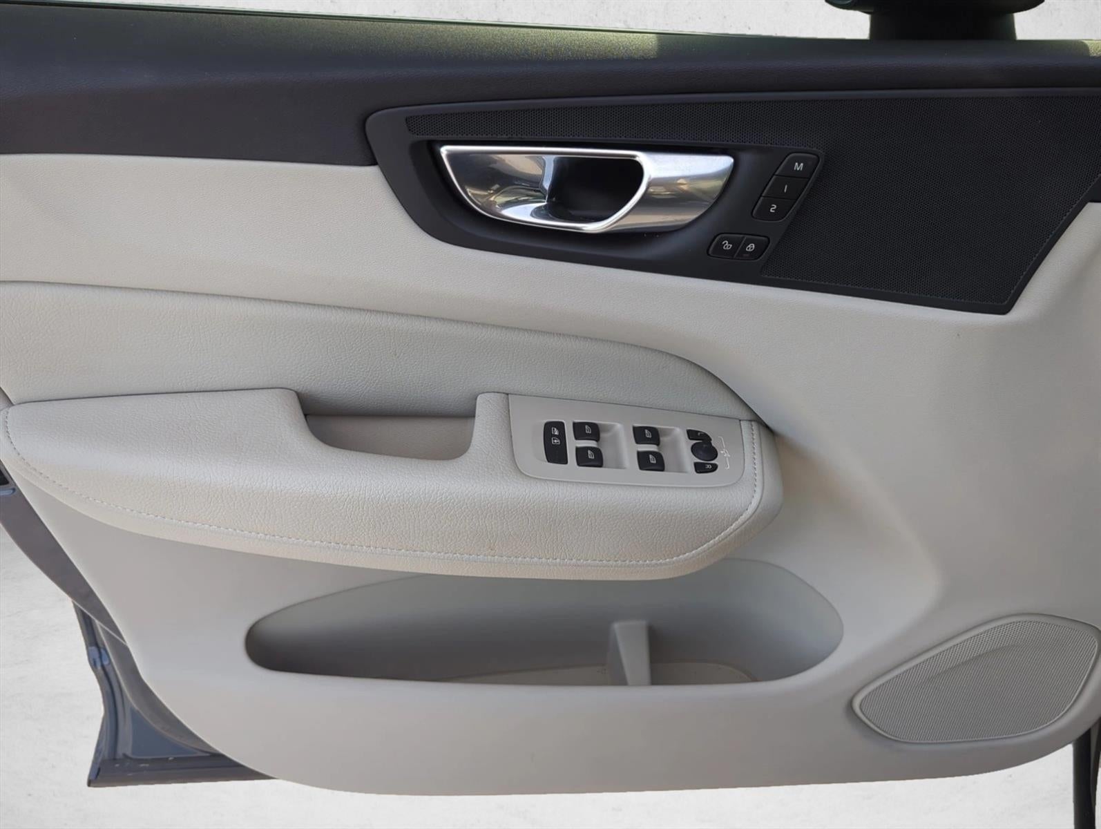 2020 Volvo XC60 T5 FWD Momentum