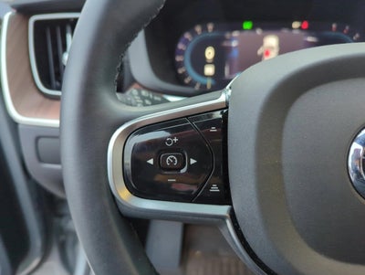 2025 Volvo XC60 B5 AWD Ultra