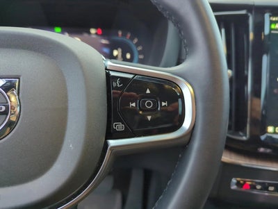 2025 Volvo XC60 B5 AWD Ultra