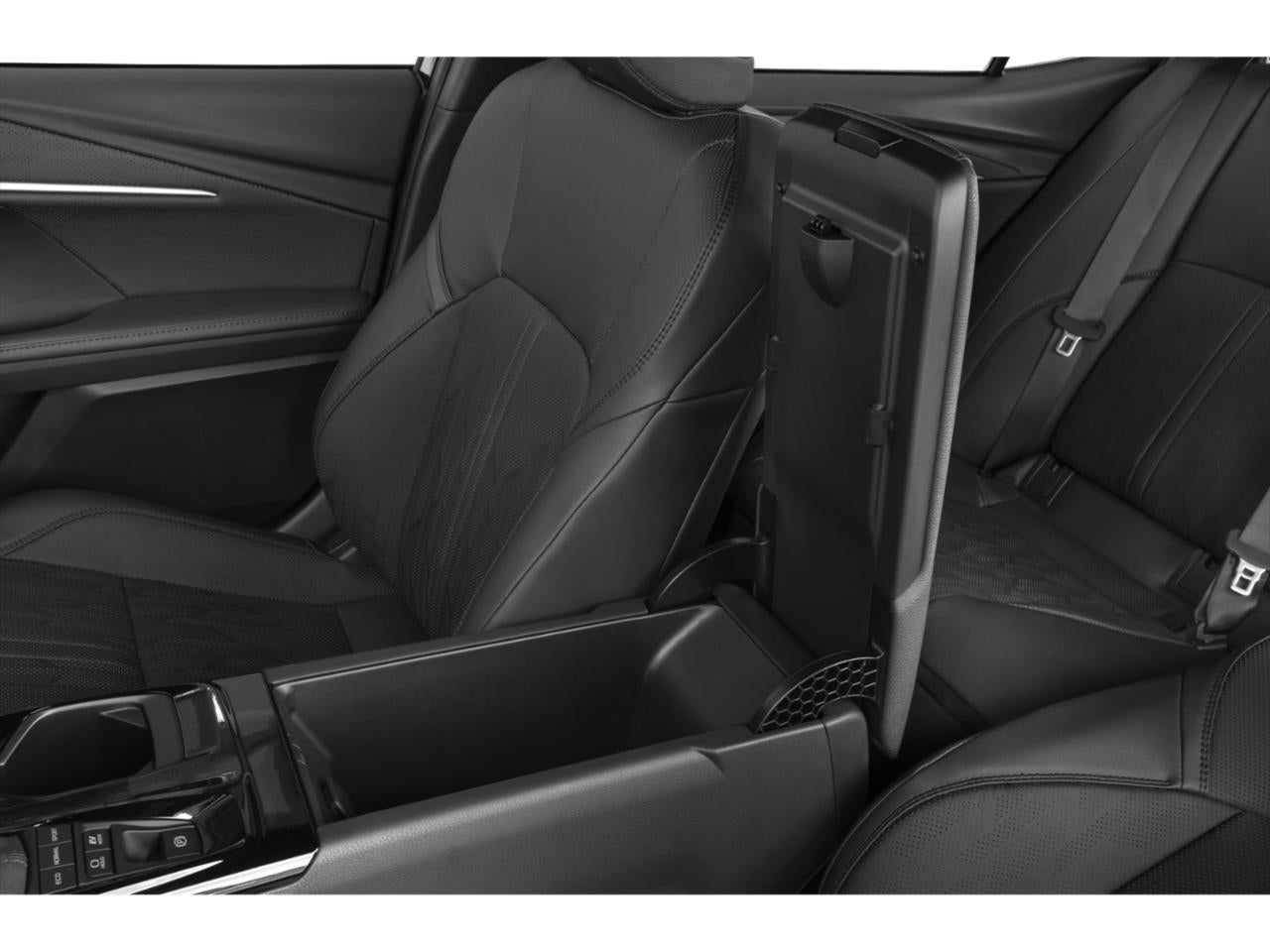 2025 Toyota Camry XSE (Natl)