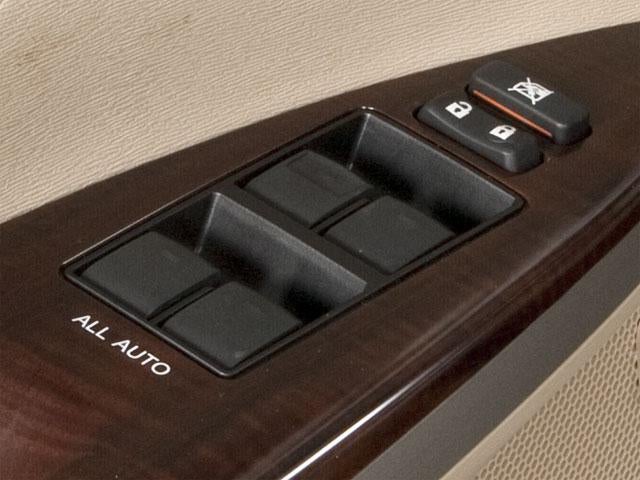 2010 Toyota Venza 4dr Wgn V6 AWD (Natl)