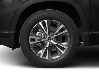 2017 Toyota Highlander LE V6 FWD (GS)