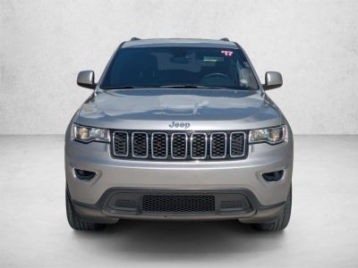 2017 Jeep Grand Cherokee Laredo 4x2