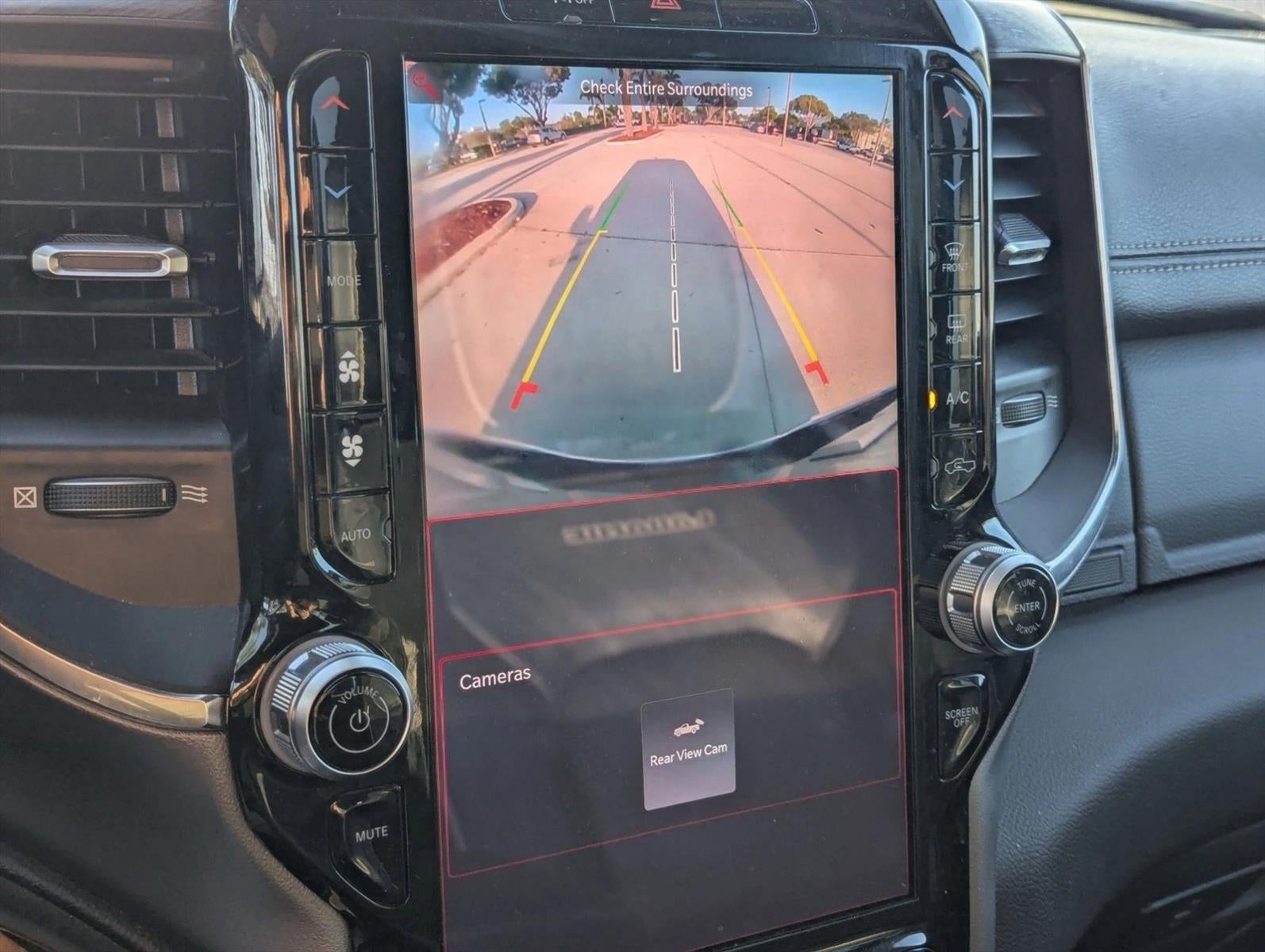 2025 RAM 1500 Laramie 4x4 Crew Cab 5'7" Box