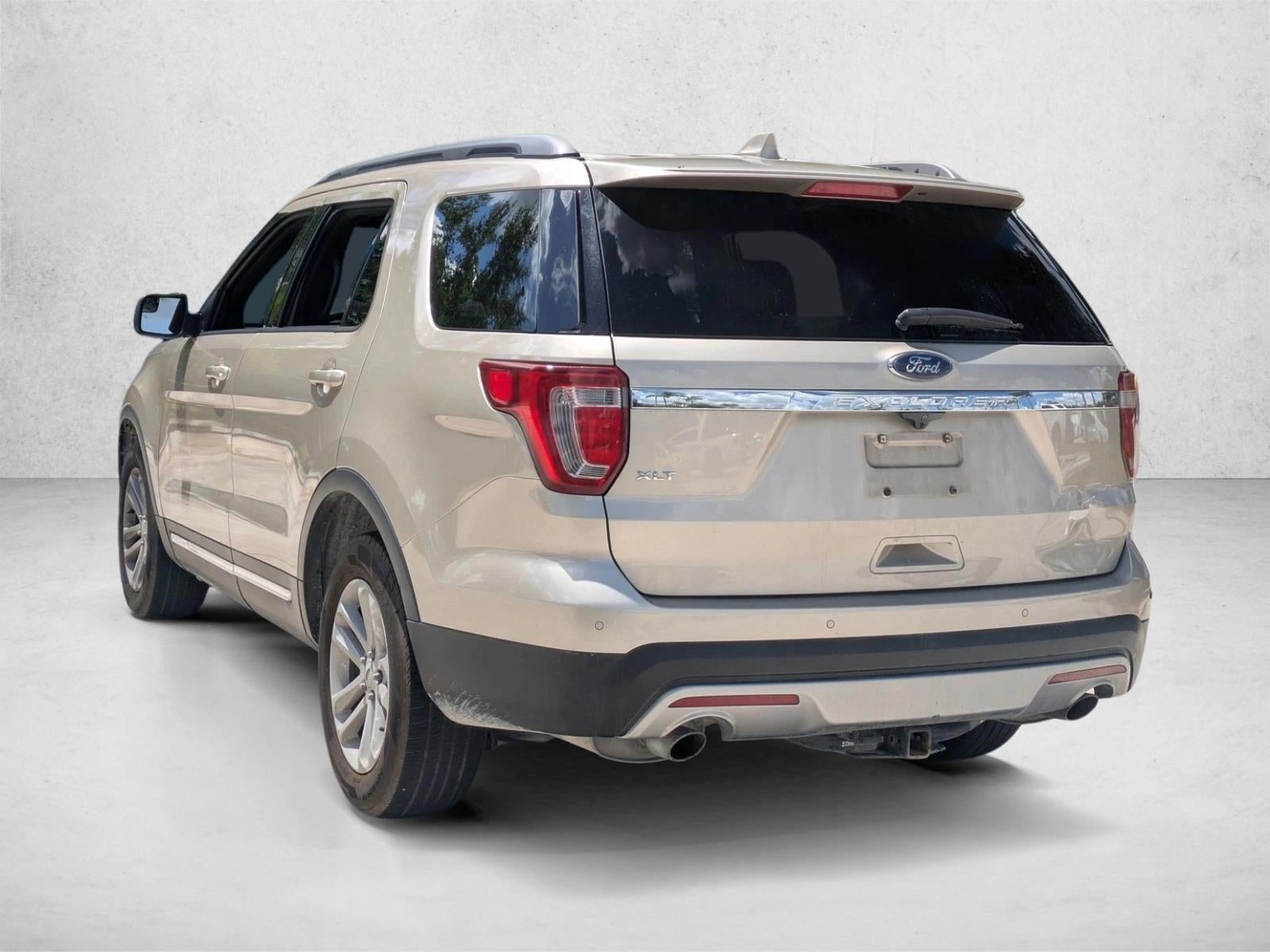 2017 Ford Explorer XLT FWD