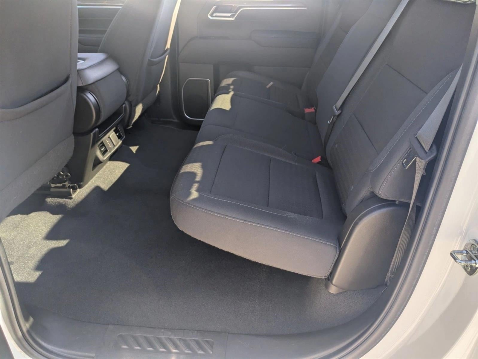 2022 Chevrolet Silverado 1500 Crew Cab Short Box 2-Wheel Drive LT