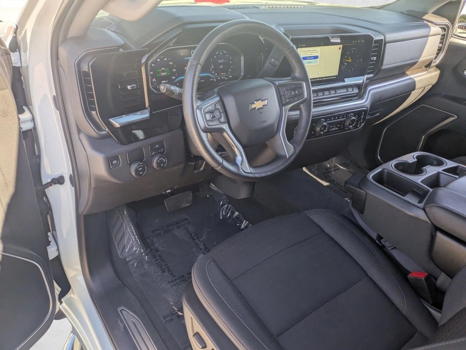 2022 Chevrolet Silverado 1500 Crew Cab Short Box 2-Wheel Drive LT