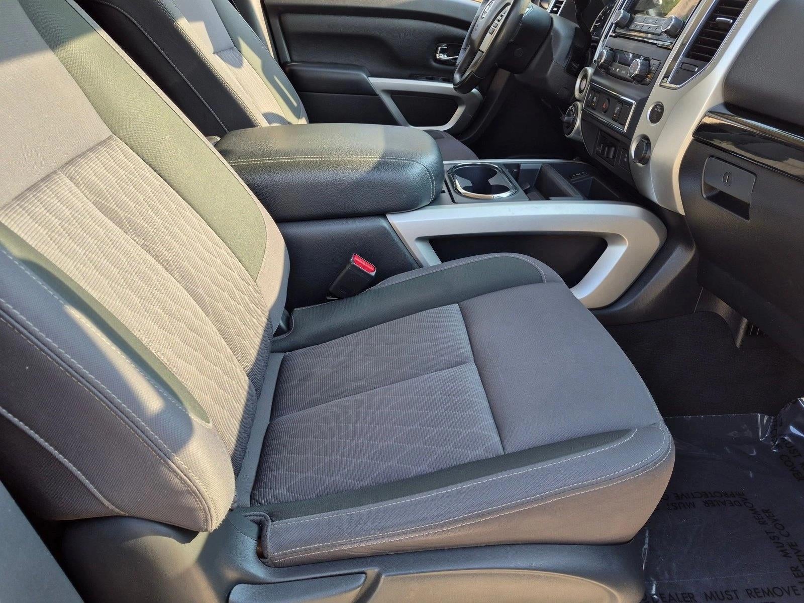 2020 Nissan Titan 4x4 Crew Cab SV