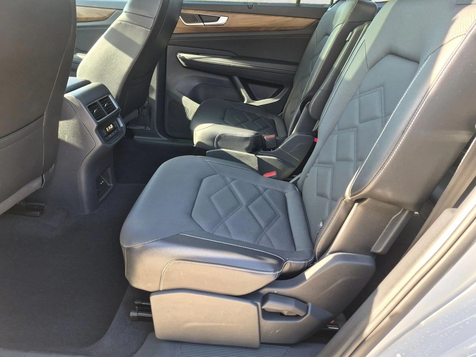 2024 Volkswagen Atlas 2.0T SE w/Technology FWD
