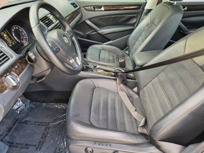 2015 Volkswagen Passat 4dr Sdn 1.8T Auto SEL Premium