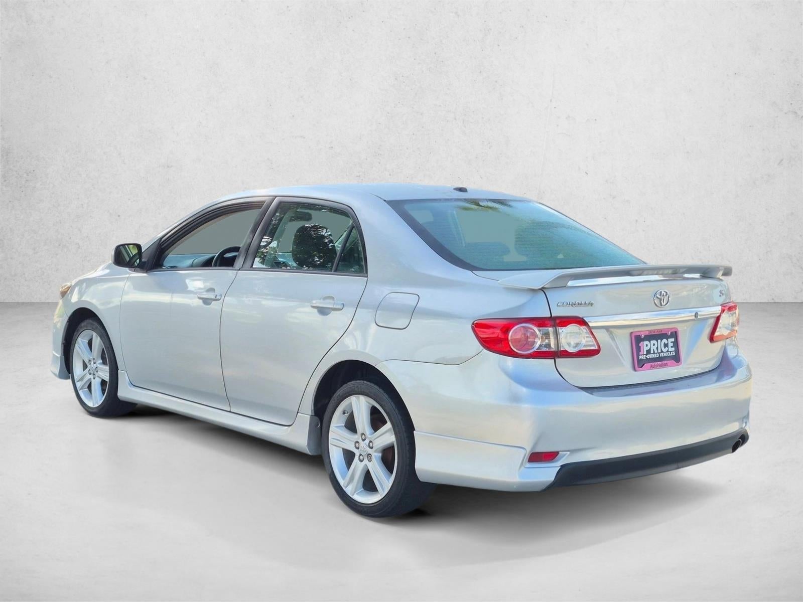 2013 Toyota Corolla 4dr Sdn Man S (Natl)