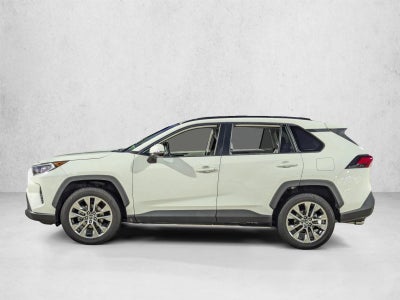2019 Toyota RAV4 XLE Premium FWD (Natl)
